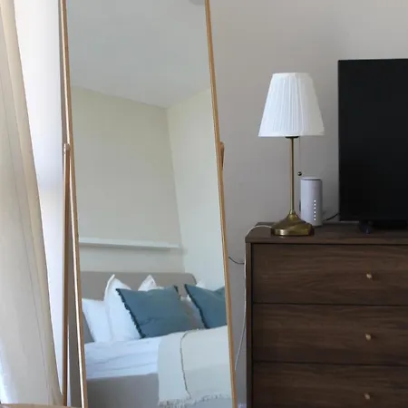 公寓 Modern 1-bed With Pool & Seaview *