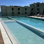 Apartment Modern 1-bed With Pool & Seaview Varna