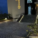 Apartment Modern 1-bed With Pool & Seaview Varna