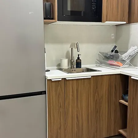 Modern 1-bed With Pool & Seaview Apartment *