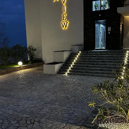Apartment Modern 1-bed With Pool & Seaview Varna